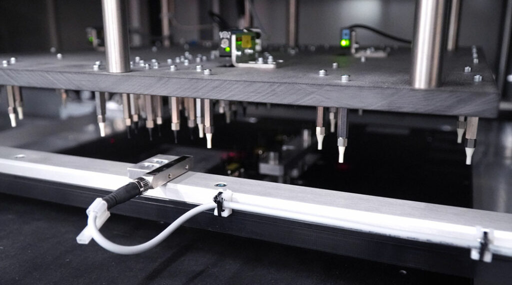 Vollautomatische Prüfung von Leiterplatten I ENGMATEC GmbH